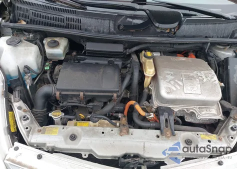 2004 Toyota Prius from USA, damaged, VIN JTDKB20U240085205